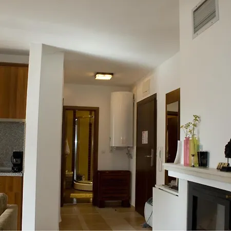 In Winslow Infinity Bansco Apartment